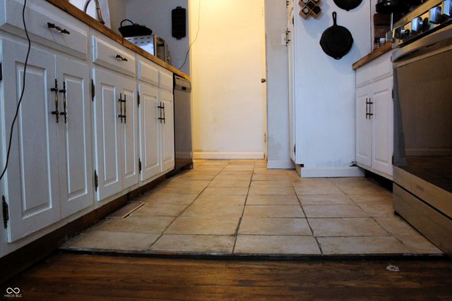 1945 N Goodlet Avenue, Indianapolis, IN 46222