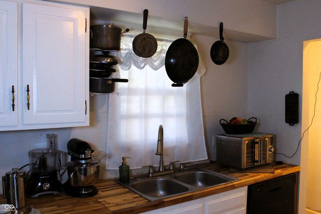 1945 N Goodlet Avenue, Indianapolis, IN 46222