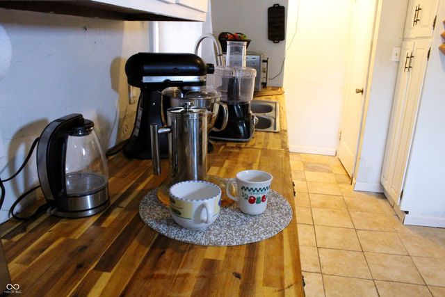 1945 N Goodlet Avenue, Indianapolis, IN 46222