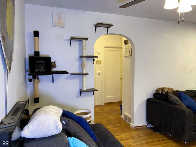 1945 N Goodlet Avenue, Indianapolis, IN 46222