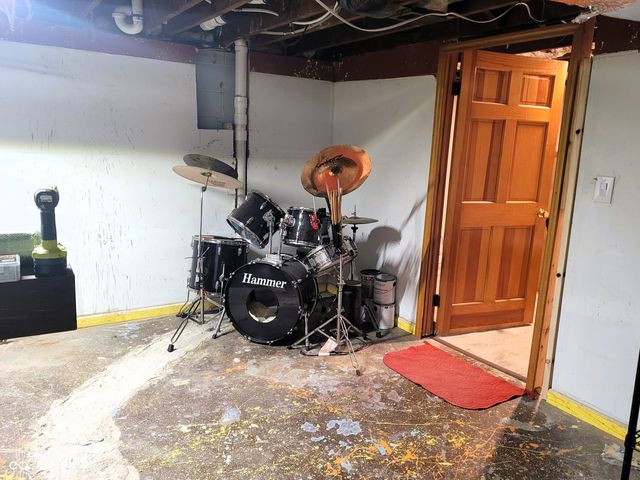 1945 N Goodlet Avenue, Indianapolis, IN 46222