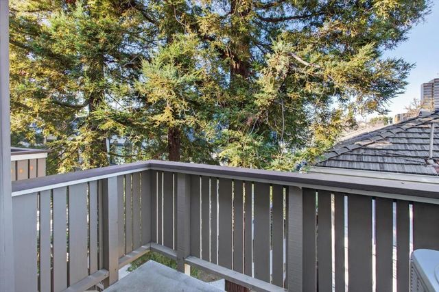 133 Union Avenue F, Campbell, CA 95008