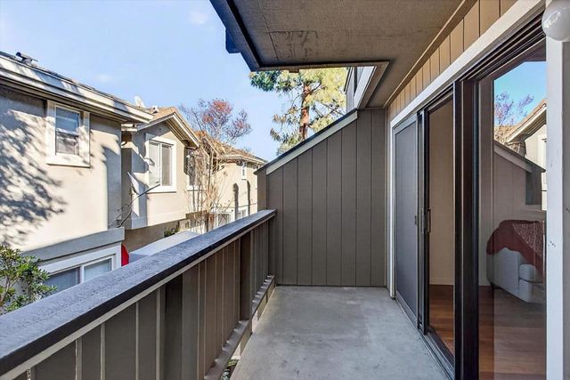 133 Union Avenue F, Campbell, CA 95008