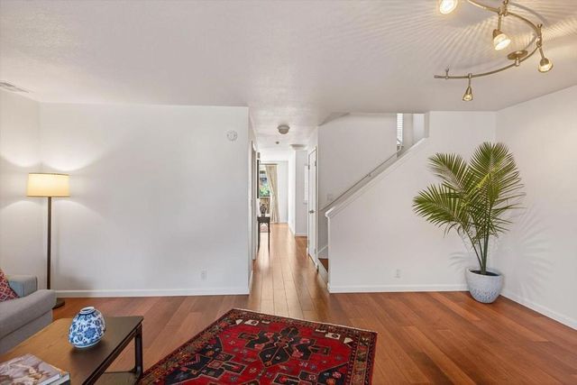 133 Union Avenue F, Campbell, CA 95008