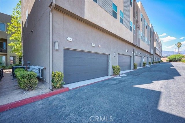 661 Sawyer Place, Upland, CA 91786