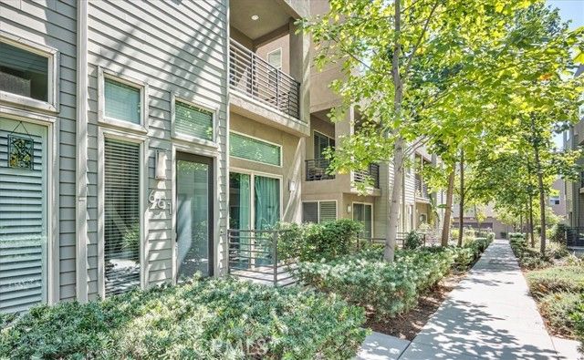 661 Sawyer Place, Upland, CA 91786