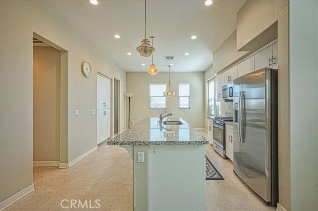 661 Sawyer Place, Upland, CA 91786