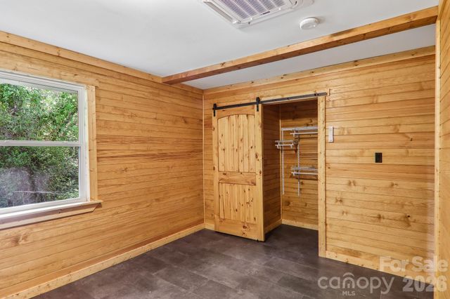 137 Red Maple Lane, Burnsville, NC 28714