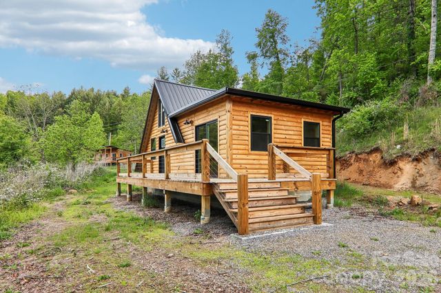 137 Red Maple Lane, Burnsville, NC 28714