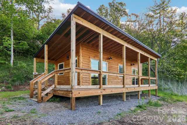 137 Red Maple Lane, Burnsville, NC 28714