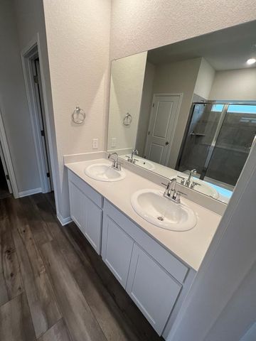 403 Osier Pass WAY, Hutto, TX 78634