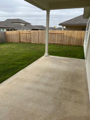 403 Osier Pass WAY, Hutto, TX 78634