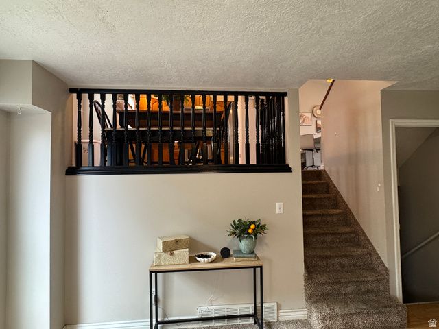 4244 WESTLAKE DR, Roy, UT 84067