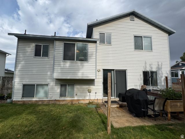 4244 WESTLAKE DR, Roy, UT 84067