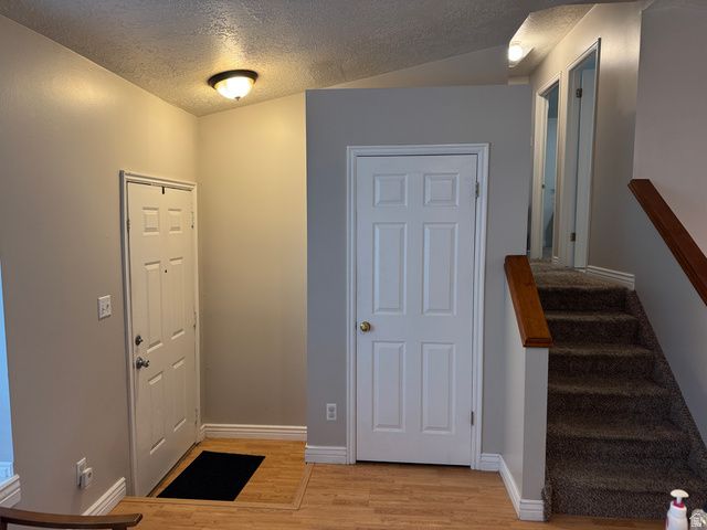 4244 WESTLAKE DR, Roy, UT 84067