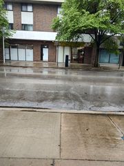 2731 W Touhy Avenue, Chicago, IL 60645