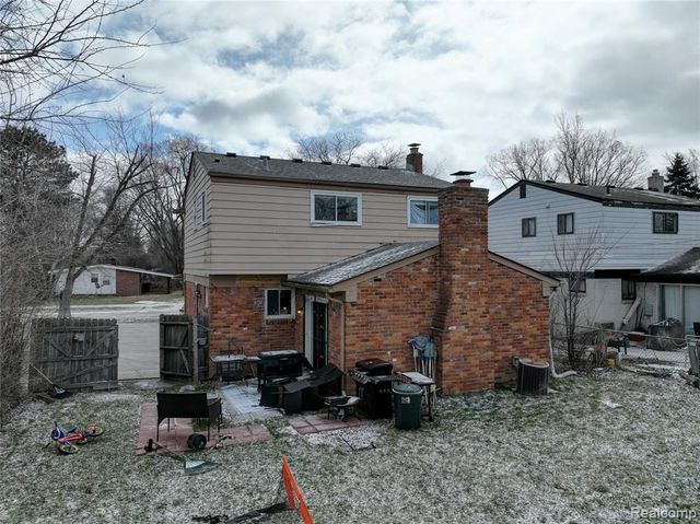 29841 Everett Street, Southfield, MI 48076
