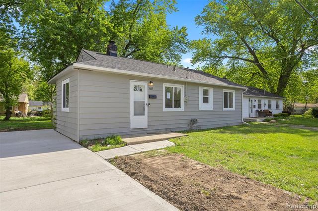 34113 Caspian Court, Westland, MI 48186