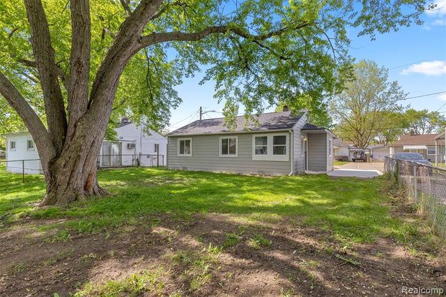 34113 Caspian Court, Westland, MI 48186