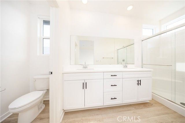 967 N Divino Privado 13, Ontario, CA 91764