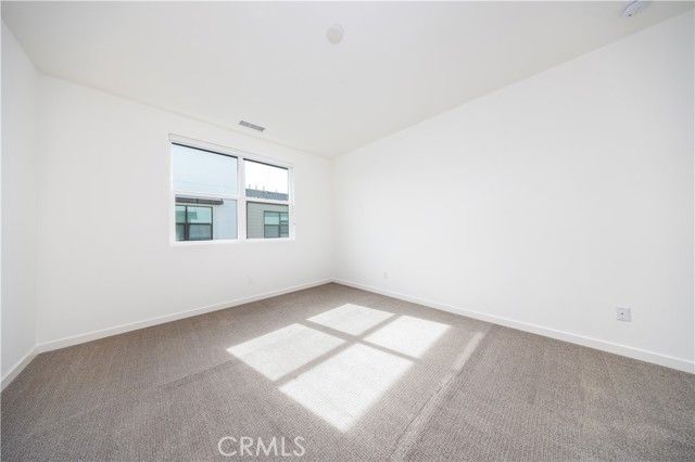 967 N Divino Privado 13, Ontario, CA 91764