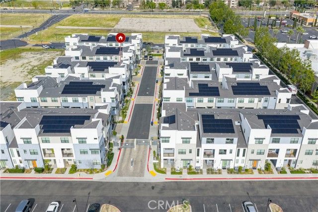 967 N Divino Privado 13, Ontario, CA 91764