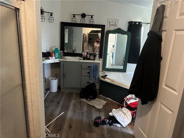1420 Isaacs, Hemet, CA 92543