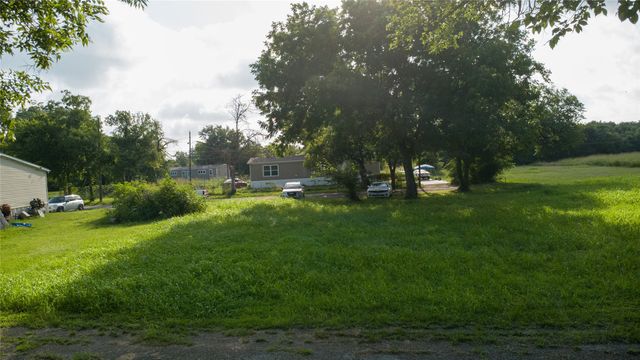 103 Atlantic Street, Cleburne, TX 76031