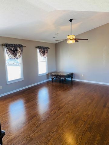 125 Holly Hill Drive, Somerset, KY 42503