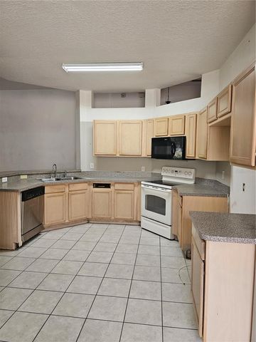 704 EOLA WAY, Haines City, FL 33844
