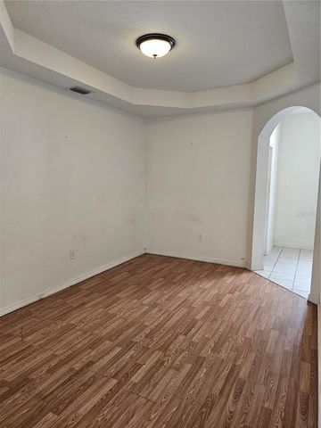 704 EOLA WAY, Haines City, FL 33844