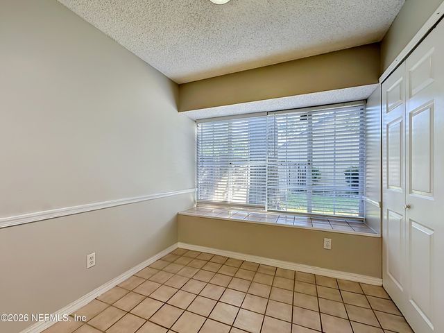 8174 LOCH LOMOND Lane, Jacksonville, FL 32244