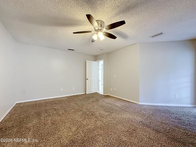 8174 LOCH LOMOND Lane, Jacksonville, FL 32244