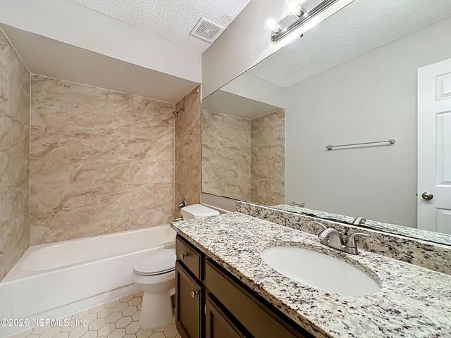8174 LOCH LOMOND Lane, Jacksonville, FL 32244