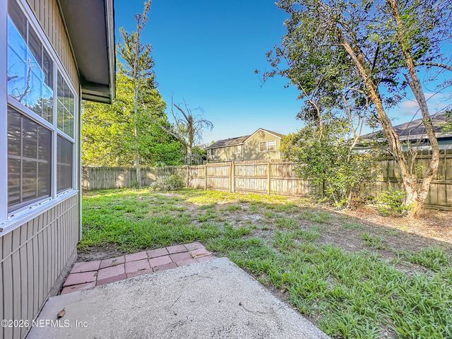8174 LOCH LOMOND Lane, Jacksonville, FL 32244