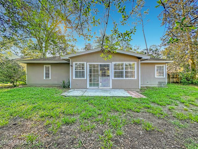 8174 LOCH LOMOND Lane, Jacksonville, FL 32244