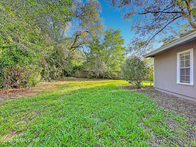 8174 LOCH LOMOND Lane, Jacksonville, FL 32244