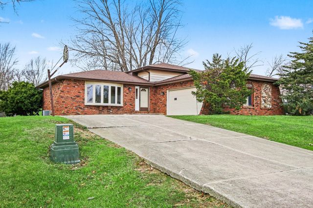 1379 Leeward Road, Crown Point, IN 46307