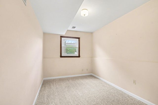 1379 Leeward Road, Crown Point, IN 46307