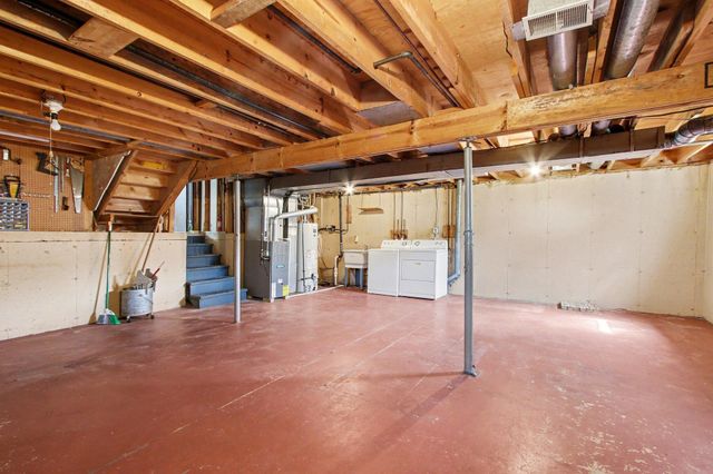 1379 Leeward Road, Crown Point, IN 46307