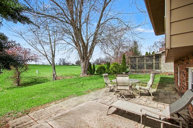 1379 Leeward Road, Crown Point, IN 46307