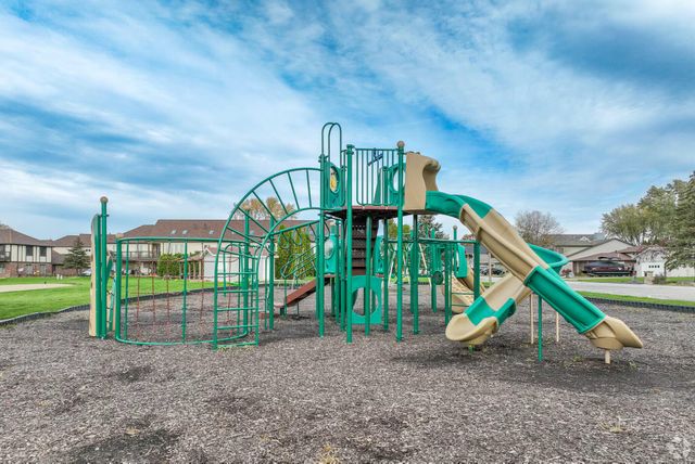 1379 Leeward Road, Crown Point, IN 46307