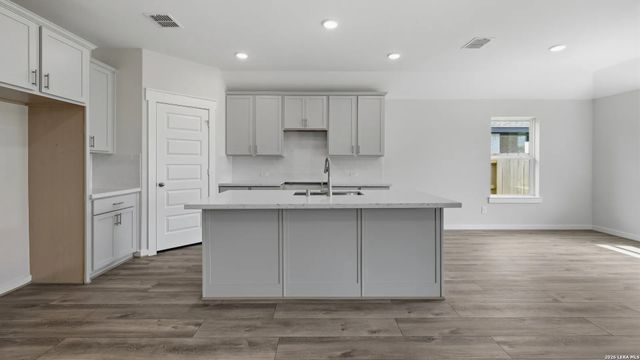 926 CLOUDY SKY RD, New Braunfels, TX 78130