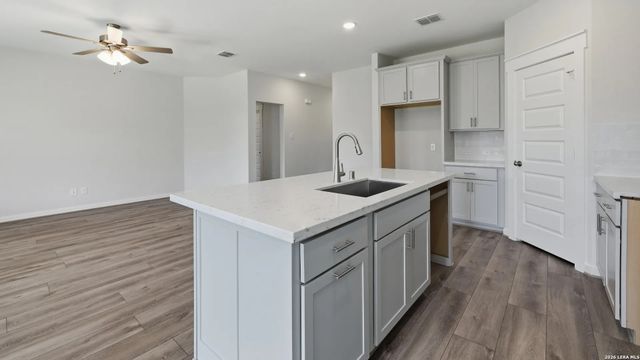 926 CLOUDY SKY RD, New Braunfels, TX 78130