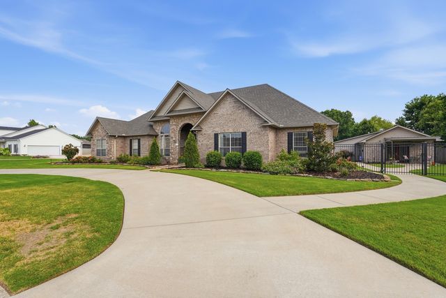 1320 Andy Drive, Conway, AR 72034