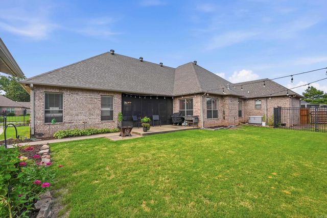 1320 Andy Drive, Conway, AR 72034
