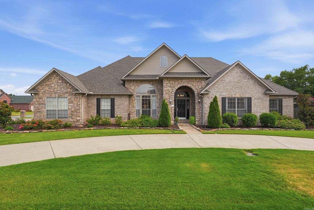 1320 Andy Drive, Conway, AR 72034