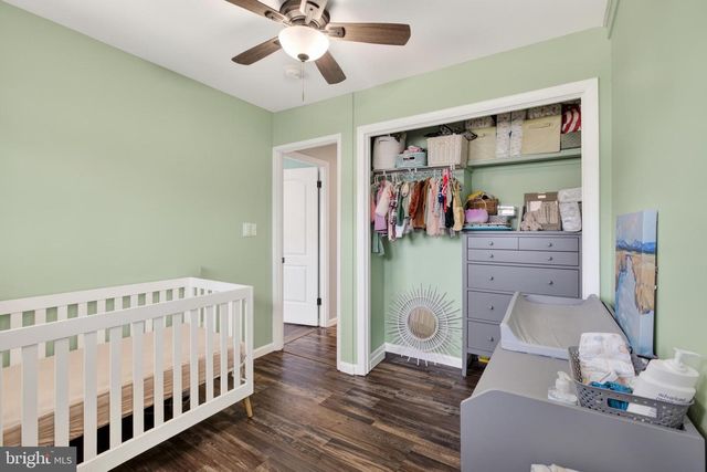 49 MEADOW LN, Levittown, PA 19054