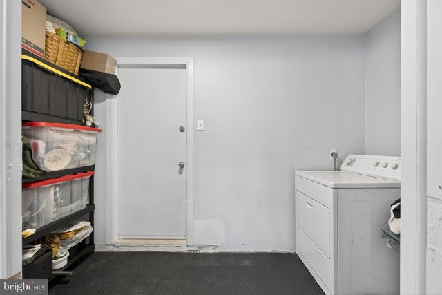 49 MEADOW LN, Levittown, PA 19054