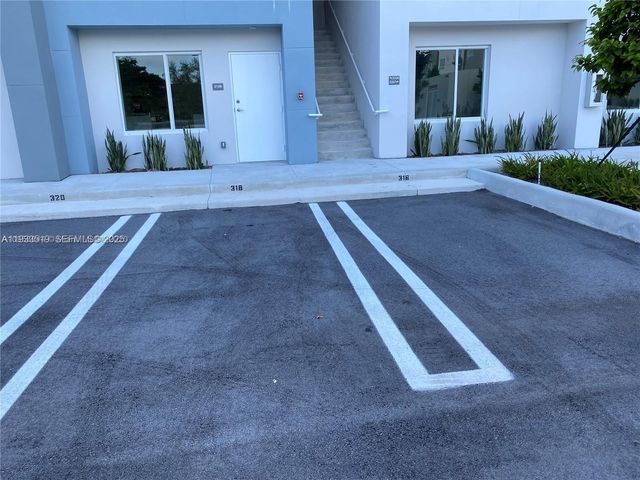 2535 NE 193rd St 3108, Miami, FL 33180